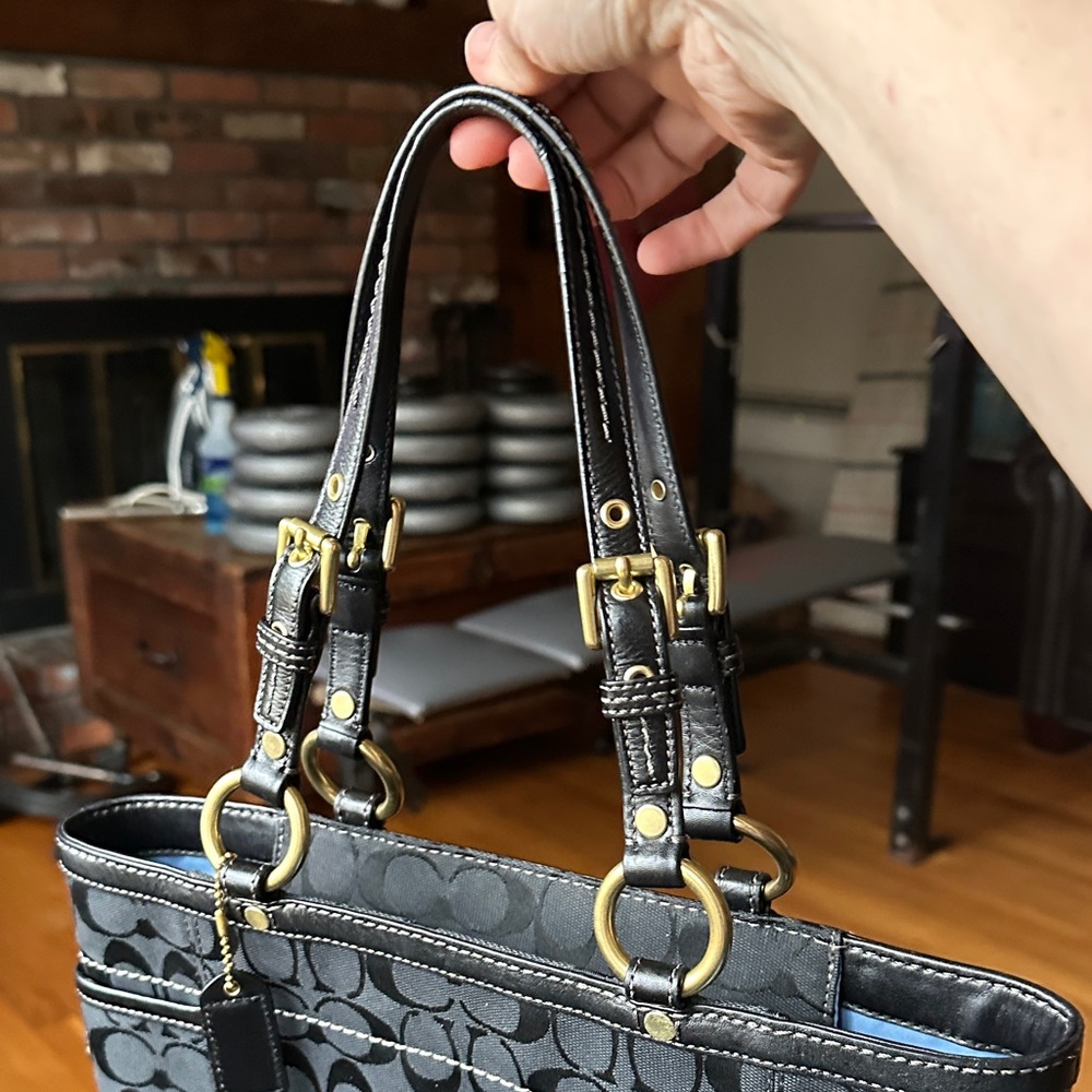 Coach Black Signature Bucket Bag Circa 2007 with Gold-Tone Hardware - Picture 11 of 12